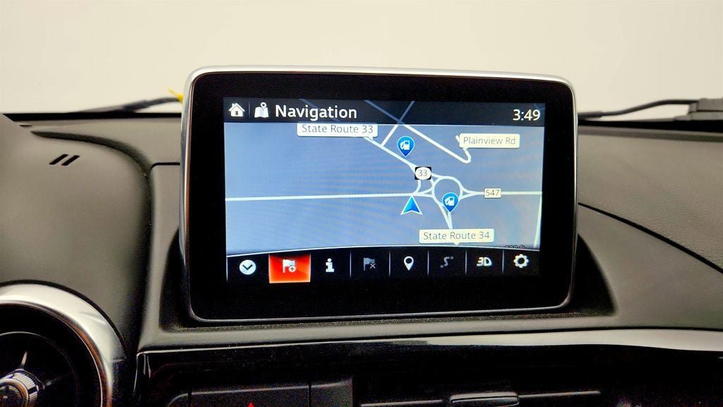 Used 2018 FIAT 124 Spider Lusso w/ Navigation & Sound Group RWD image 20
