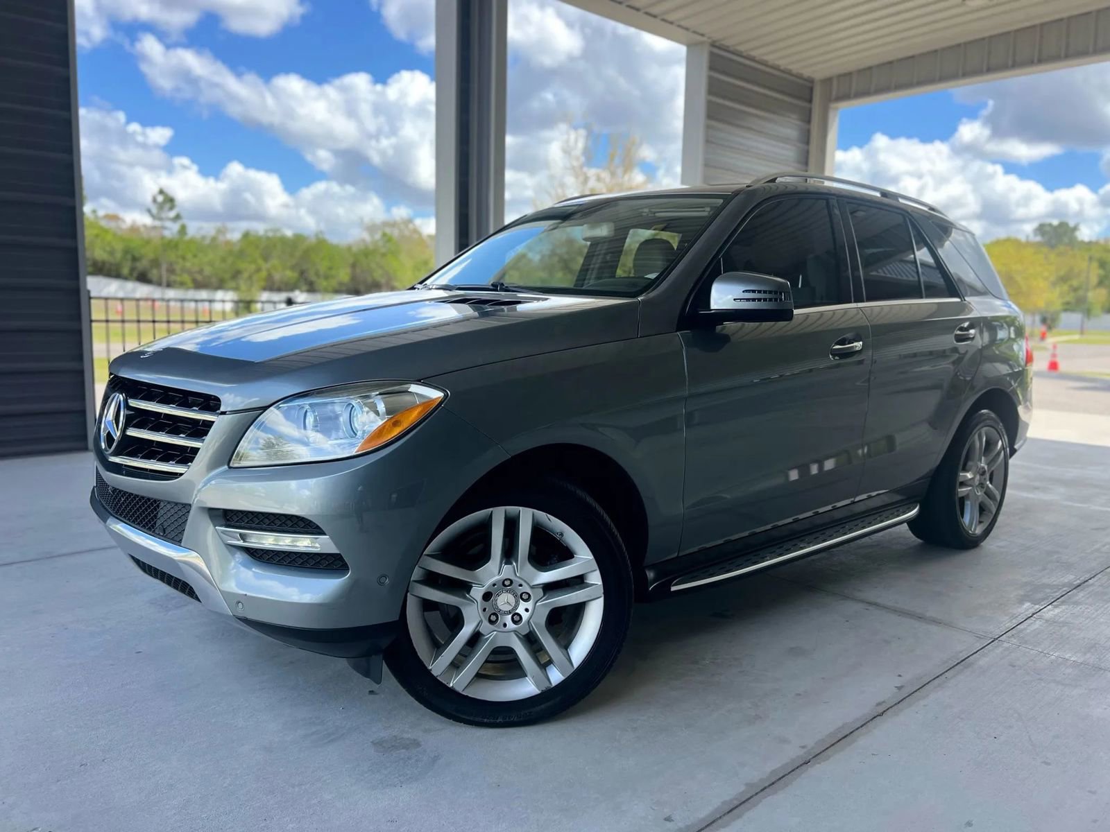 Used 2015 Mercedes-Benz ML 350 2WD w/ Premium 1 Package image 3