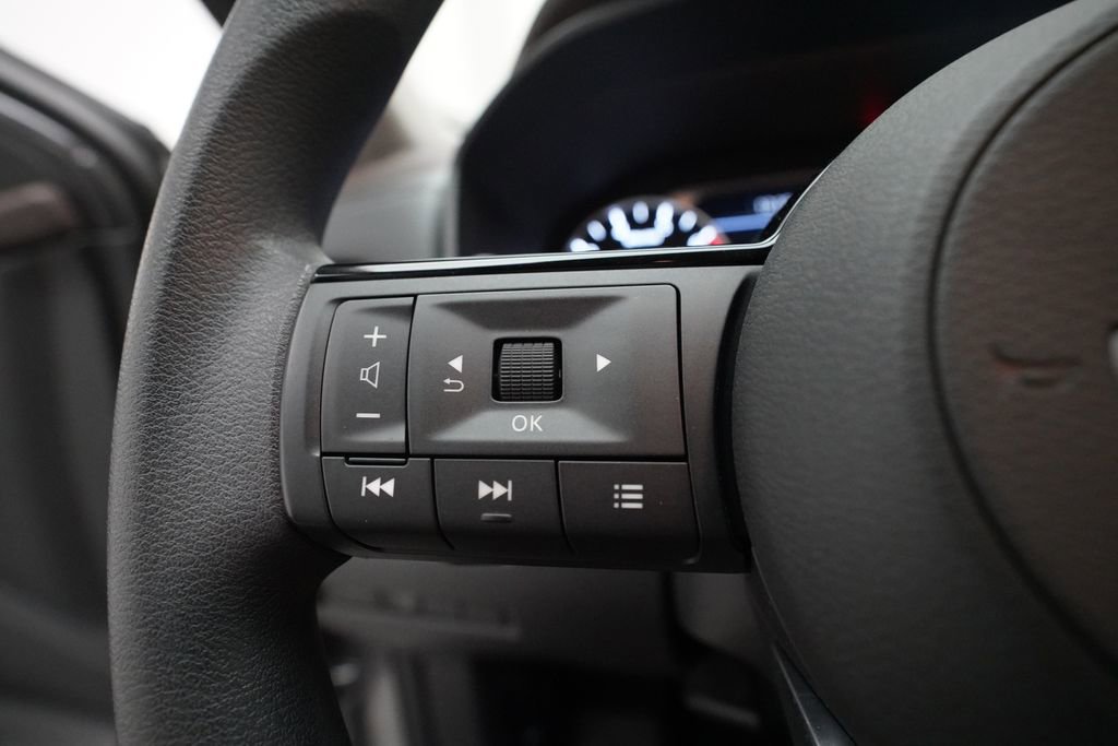Certified 2023 Nissan Rogue SV AWD/4WD image 17