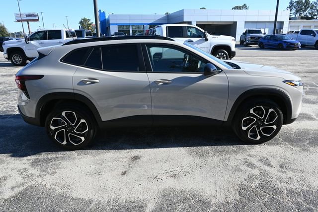 New 2026 Chevrolet Trax RS w/ Sunroof Package image 6