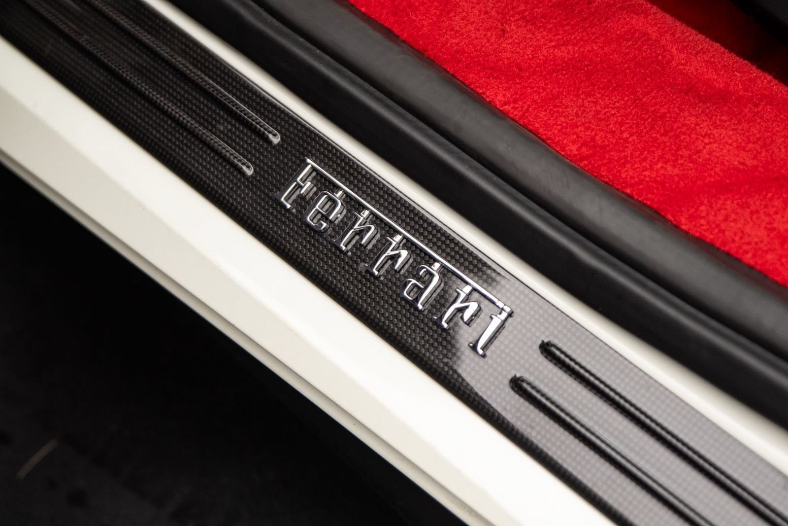 Used 2018 Ferrari 488 Spider RWD image 29
