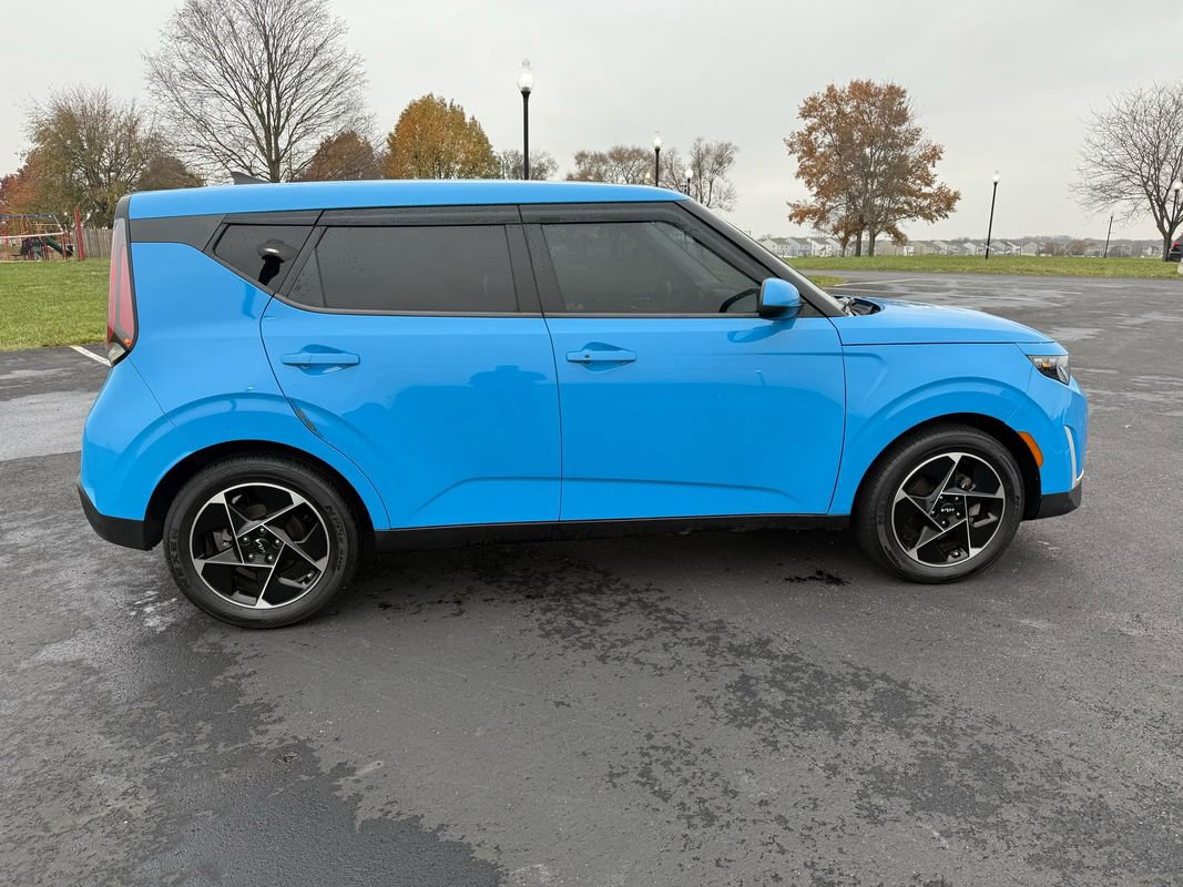 Used 2023 Kia Soul EX image 4