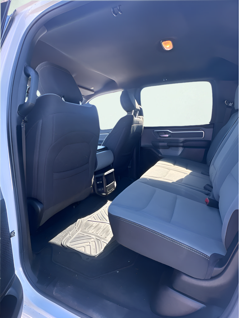 Used 2022 RAM 1500 Big Horn AWD/4WD image 12