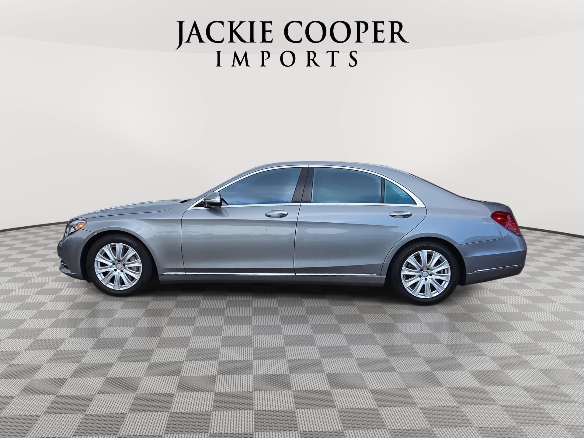 Used 2015 Mercedes-Benz S 550 4MATIC Sedan image 8