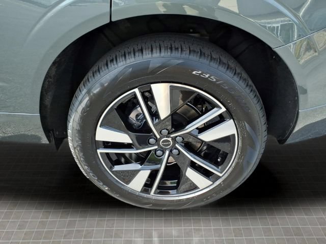 New 2026 Volvo XC60 B5 Plus w/ Climate Package AWD/4WD image 10