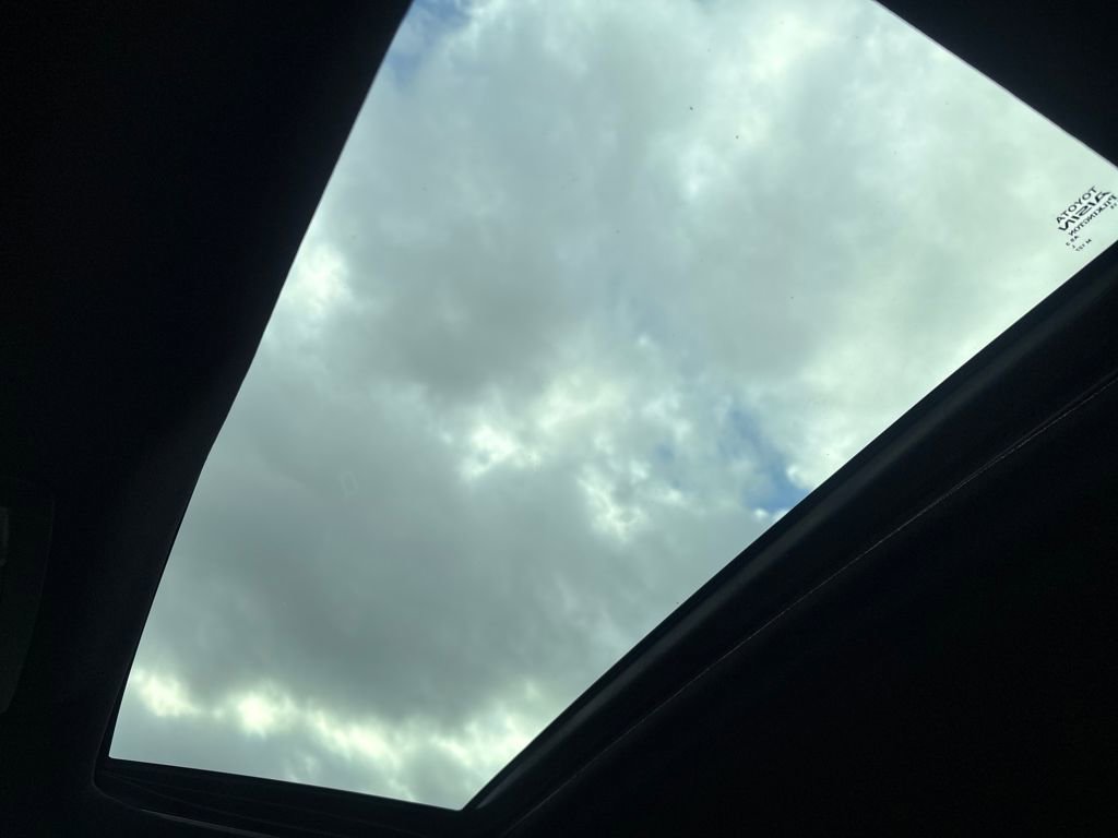 Used 2017 Toyota Tacoma TRD Off-Road image 16