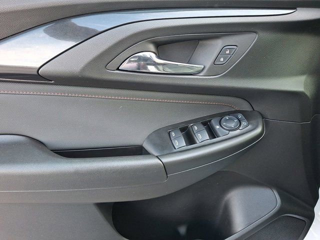 Used 2023 Chevrolet TrailBlazer RS w/ Convenience Package FWD image 16