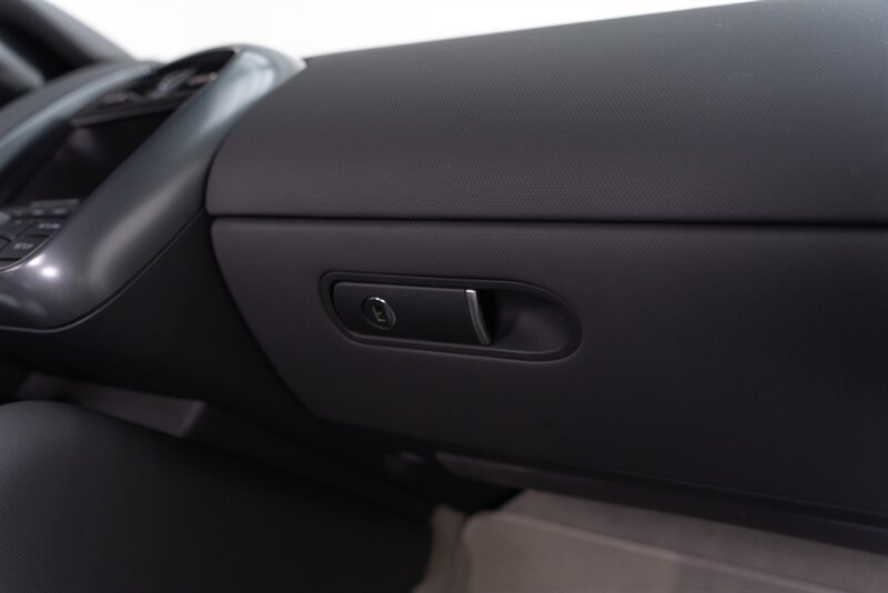 Used 2011 Audi R8 V8 AWD/4WD image 64