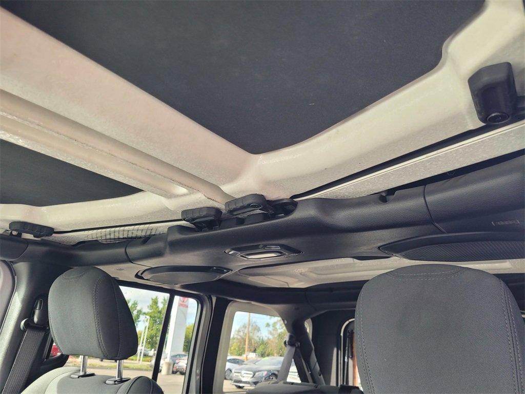 Used 2021 Jeep Wrangler Unlimited Rubicon image 11