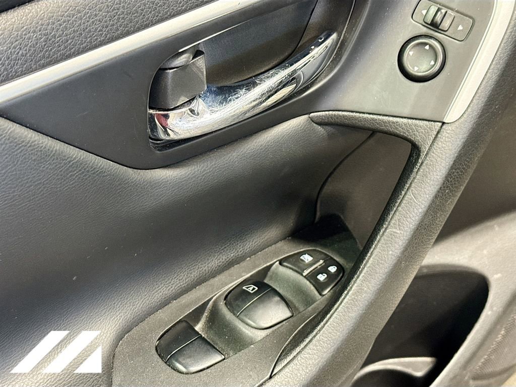 Used 2016 Nissan Altima 2.5 S w/ Power Driver Seat Package image 19
