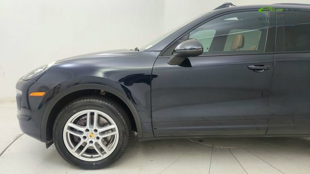 Used 2016 Porsche Cayenne AWD/4WD image 9