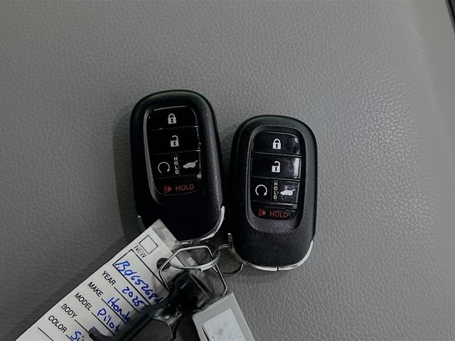 Certified 2025 Honda Pilot EX-L image 33