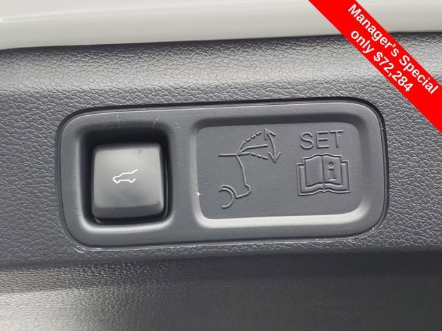 Used 2024 Ford Expedition Max Platinum image 9