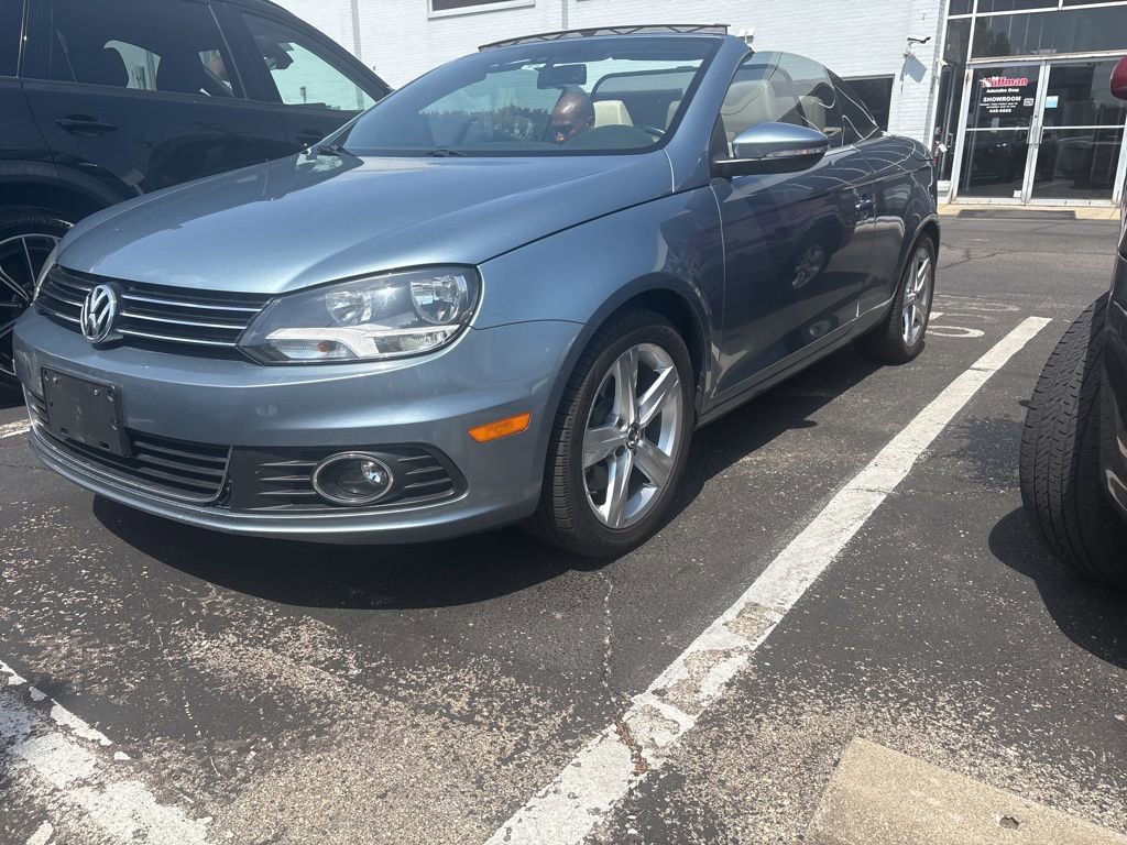 Used 2012 Volkswagen Eos Lux image 1