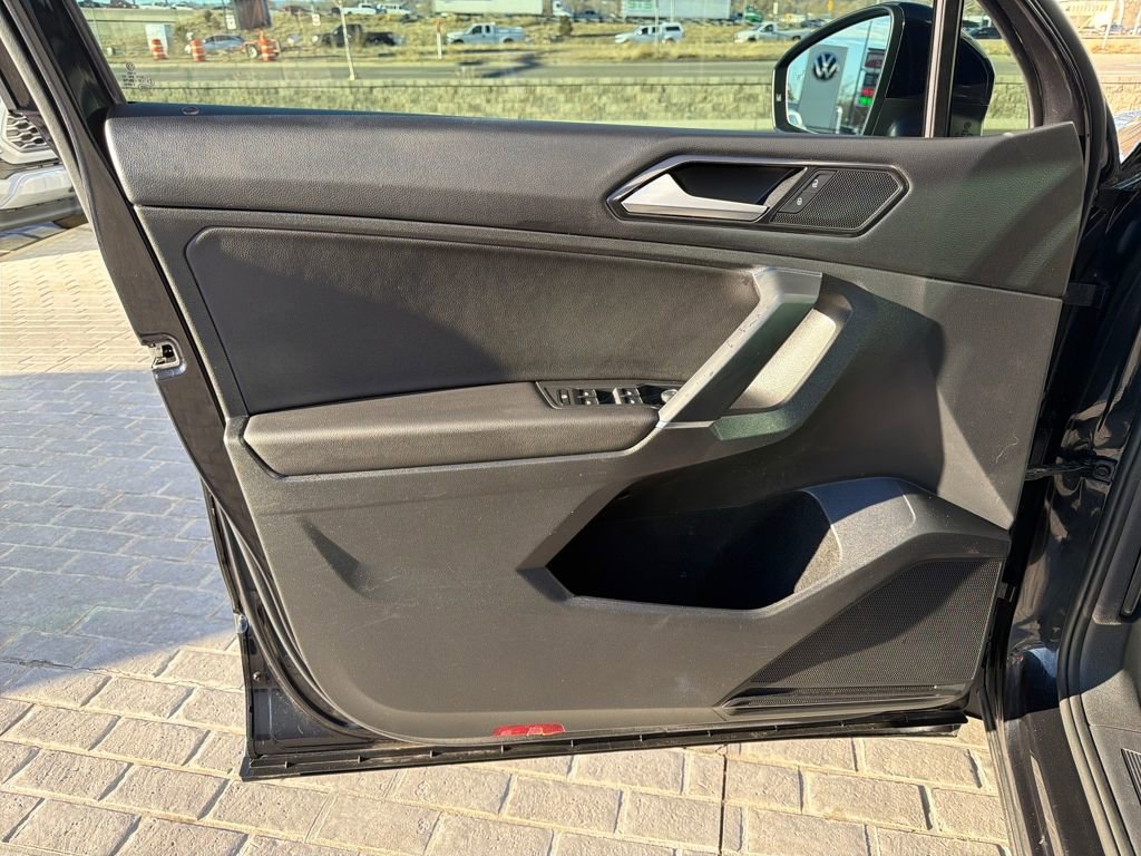 Used 2018 Volkswagen Tiguan SE image 10