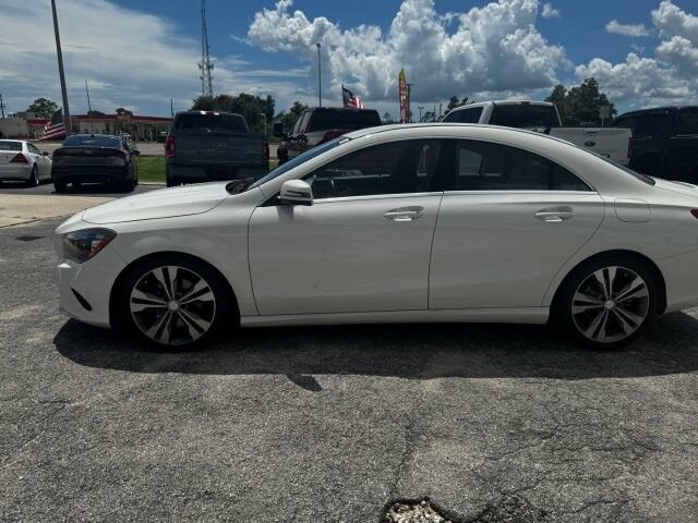 Used 2017 Mercedes-Benz CLA 250 image 3