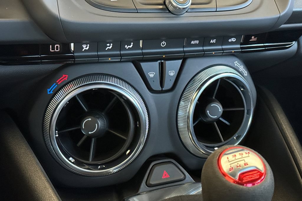 Used 2020 Chevrolet Camaro SS RWD image 22