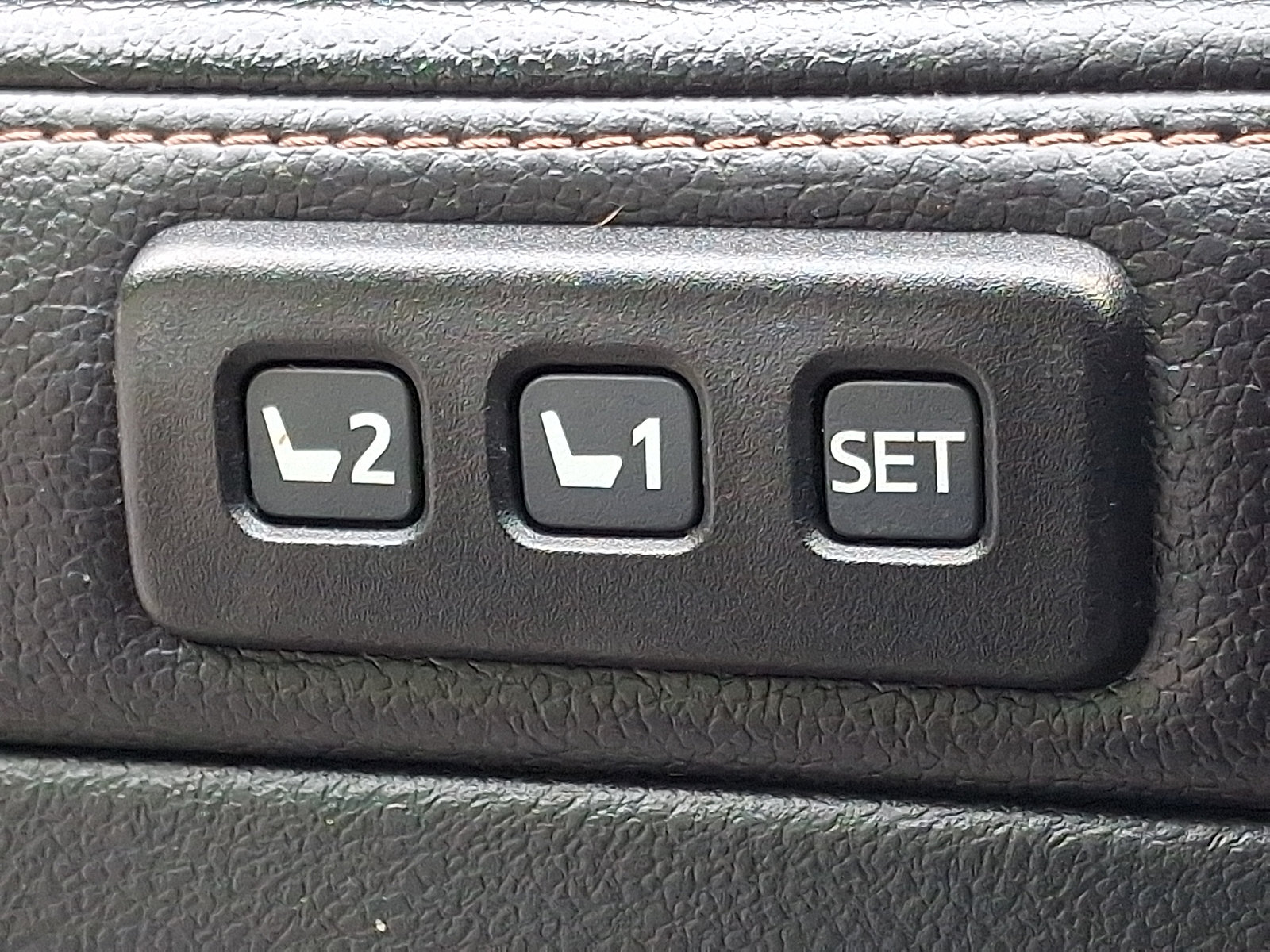 Used 2016 Toyota 4Runner Limited AWD/4WD image 27