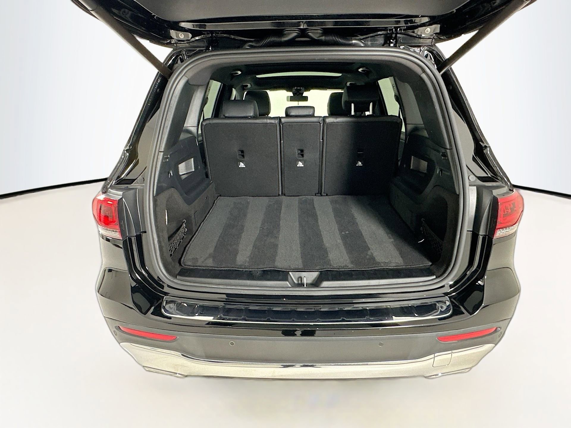 Used 2022 Mercedes-Benz GLB 250 image 27