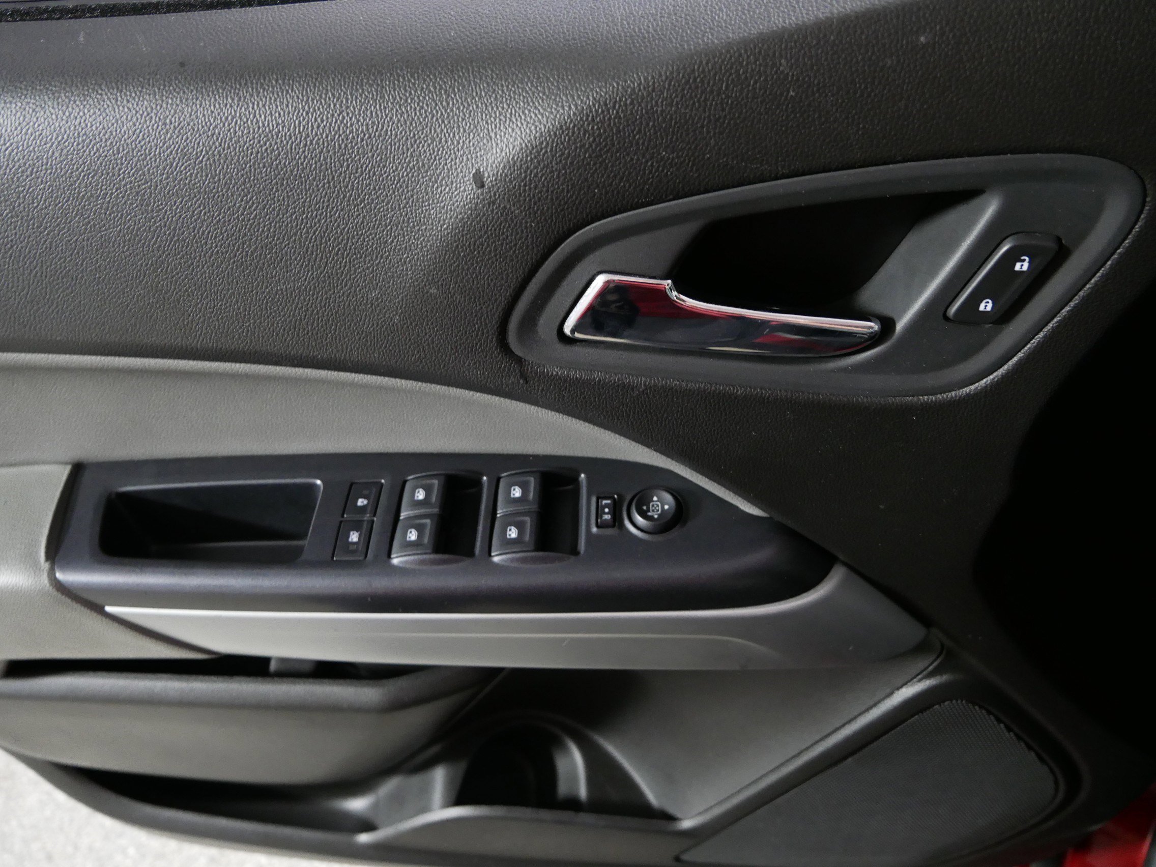 Certified 2015 Chevrolet Colorado LT w/ LT Convenience Package image 19