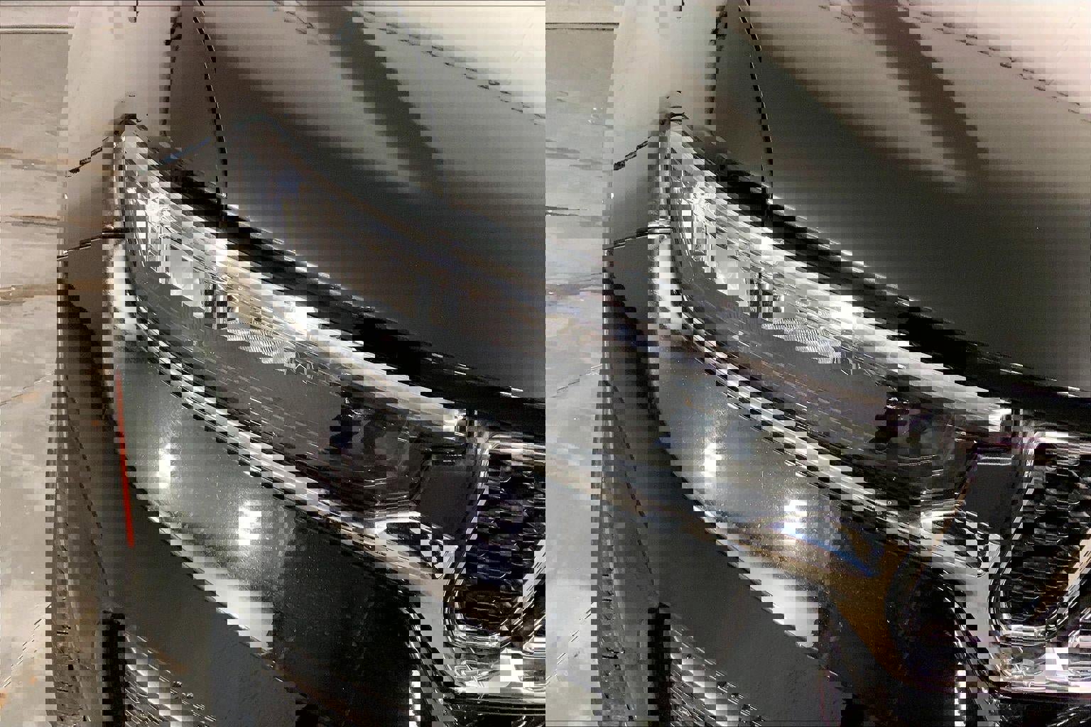 Used 2023 Jeep Grand Cherokee Laredo w/ Luxury Tech Group I image 26