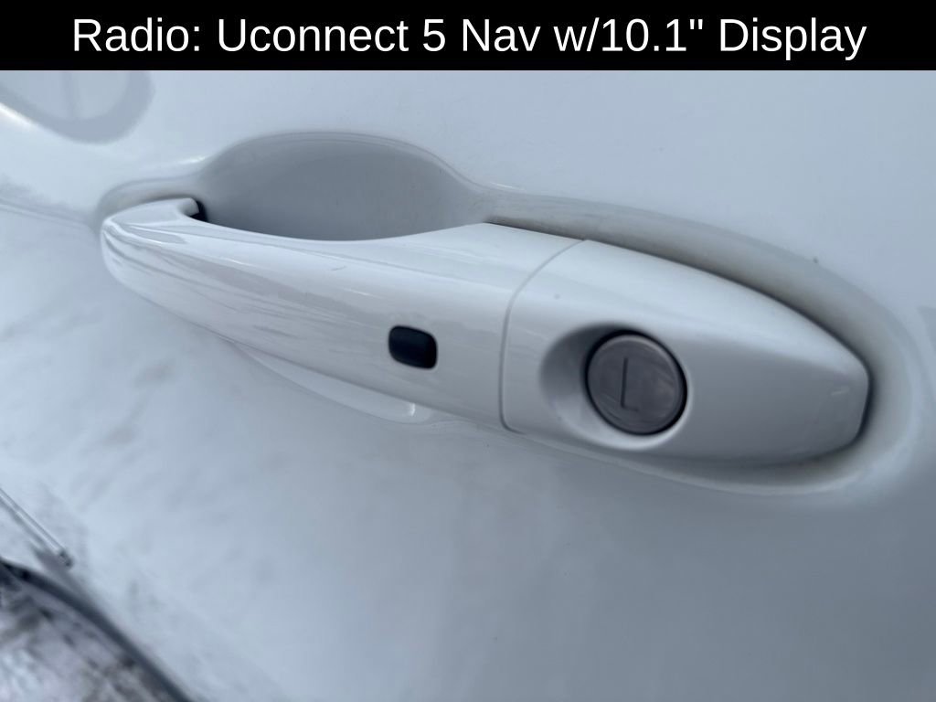 Certified 2022 Jeep Compass Limited w/ Elite Group image 12