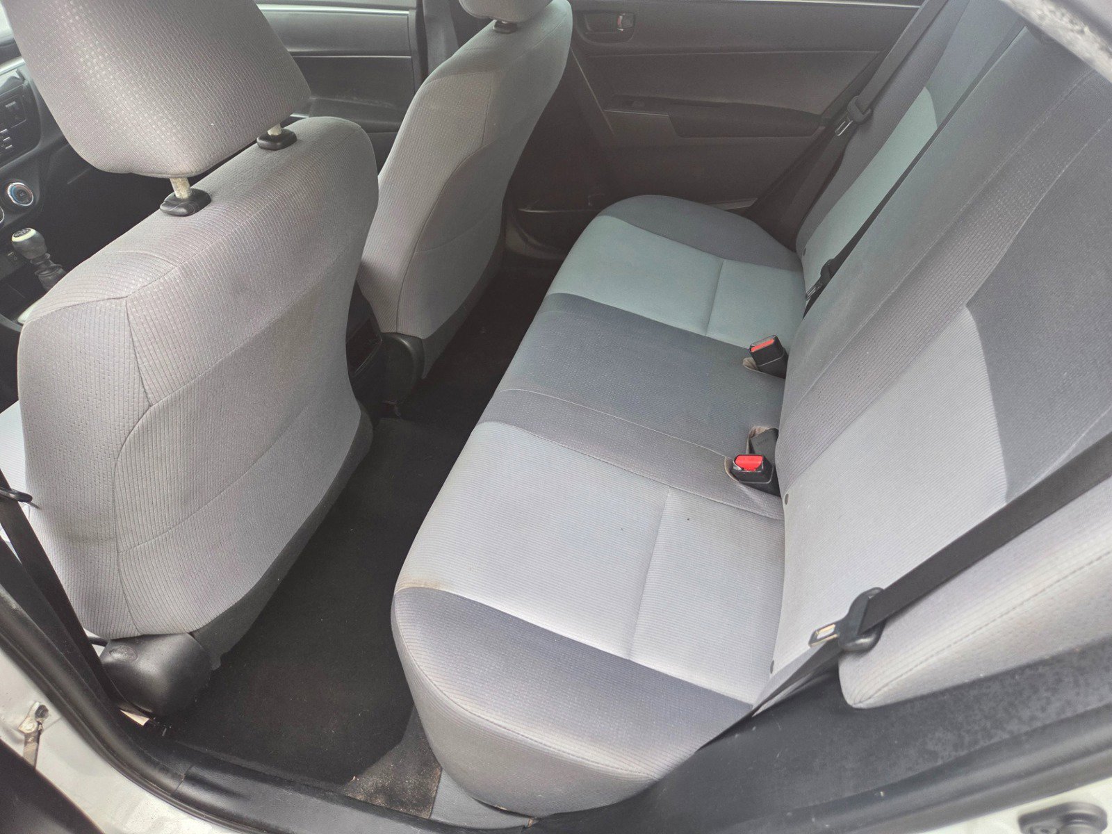 Used 2016 Toyota Corolla L image 27