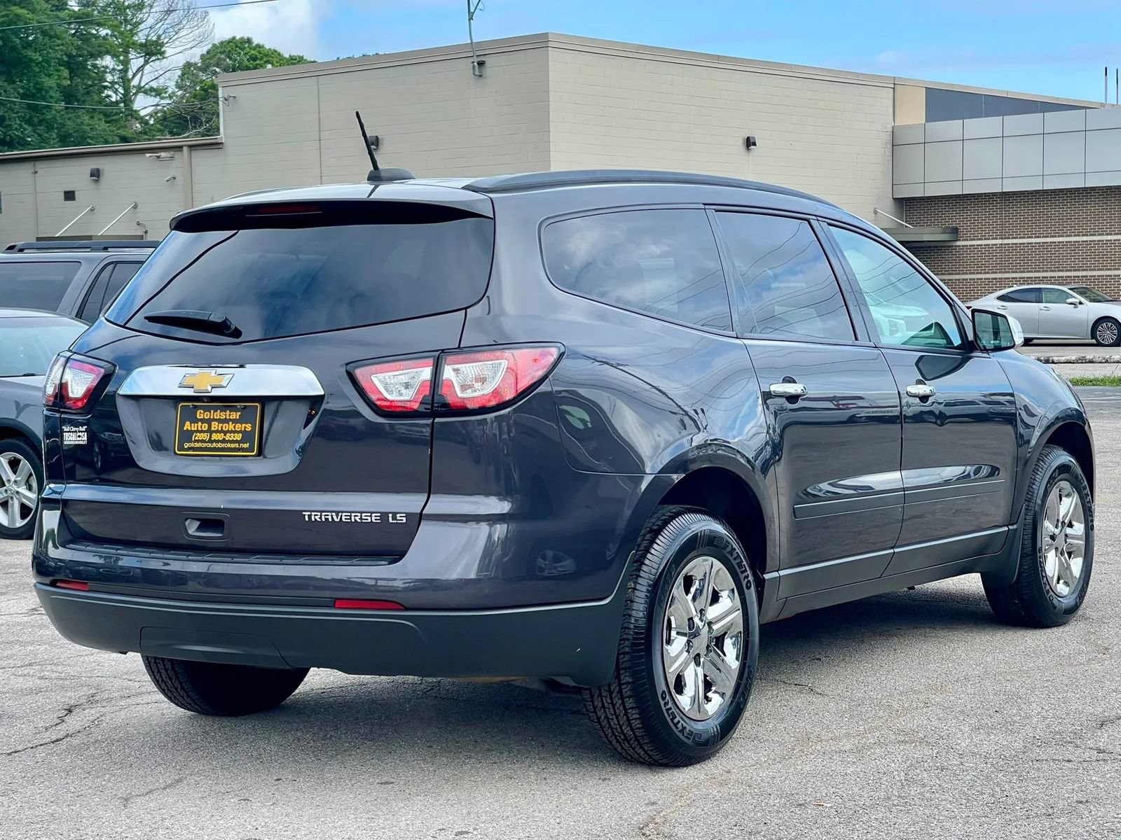 Used 2016 Chevrolet Traverse LS FWD image 4
