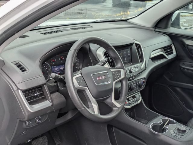 Used 2023 GMC Terrain SLE w/ Driver Convenience Package AWD/4WD image 14