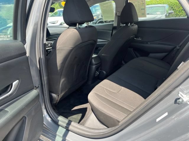 Used 2024 Hyundai Elantra SEL FWD image 14