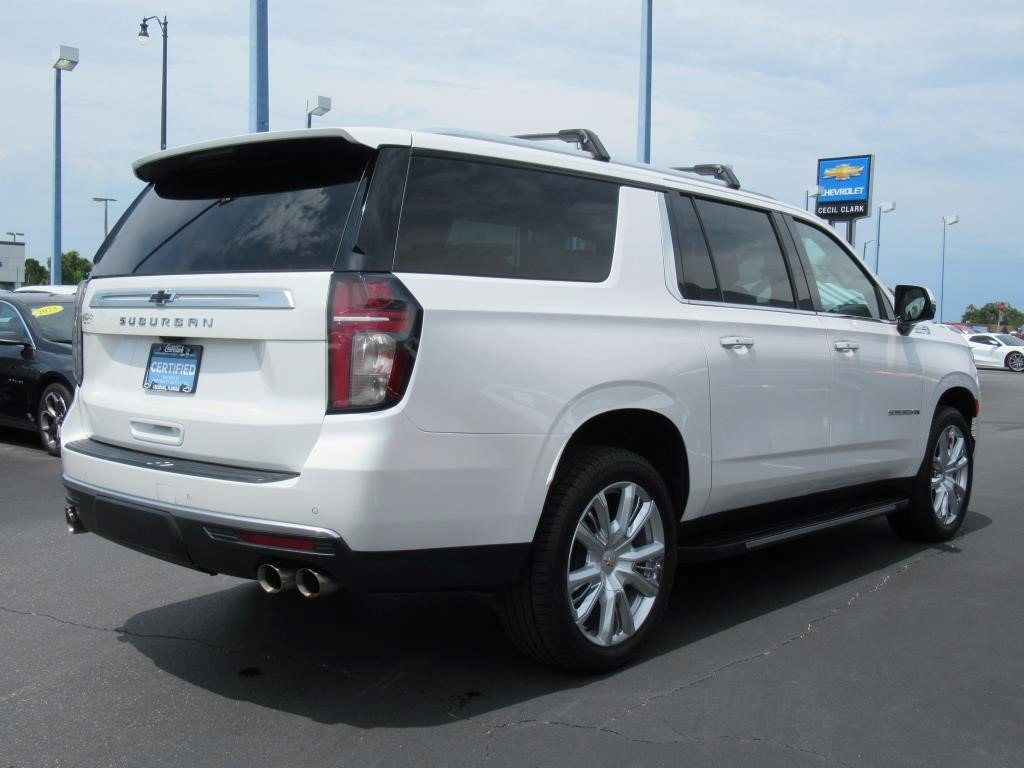 Certified 2022 Chevrolet Suburban High Country image 4