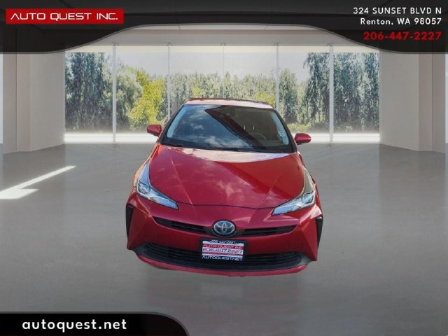 Used 2020 Toyota Prius L Eco w/ Carpet Mat Package FWD image 2