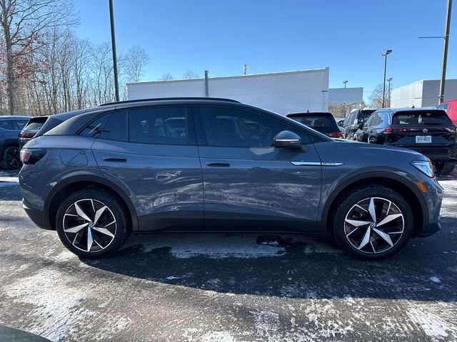 Used 2023 Volkswagen ID.4 Pro S image 3