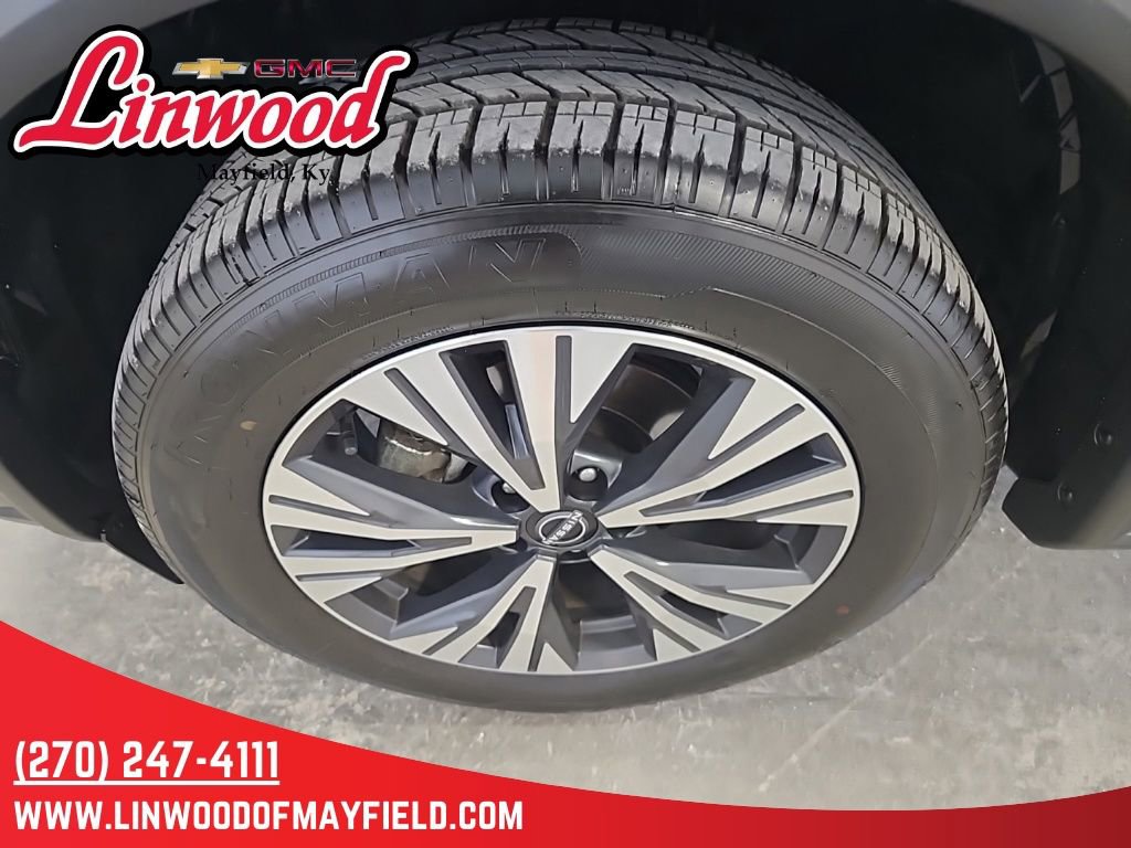 Used 2023 Nissan Rogue SV image 6