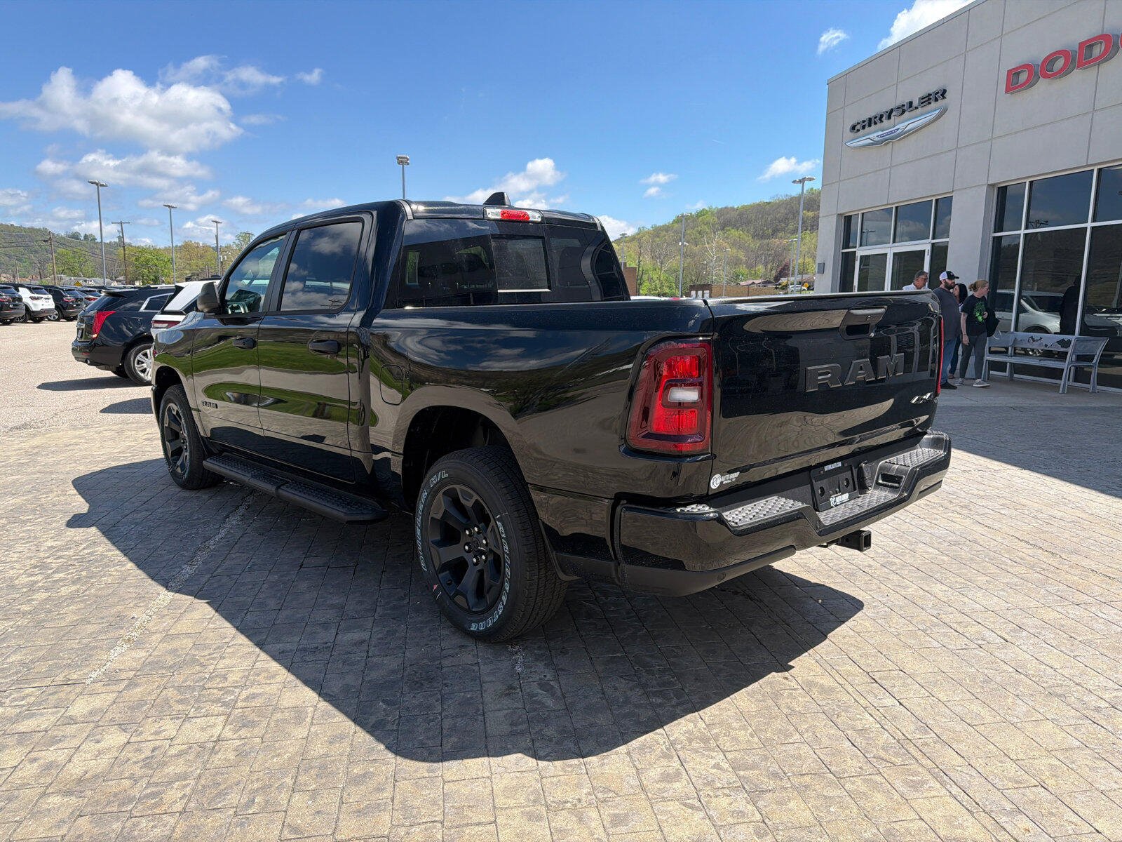 New 2026 RAM 1500 Express AWD/4WD image 6
