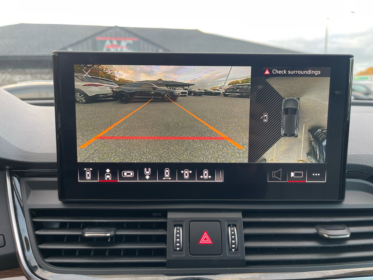 Used 2022 Audi Q5 e Premium Plus w/ Premium Plus Package image 71