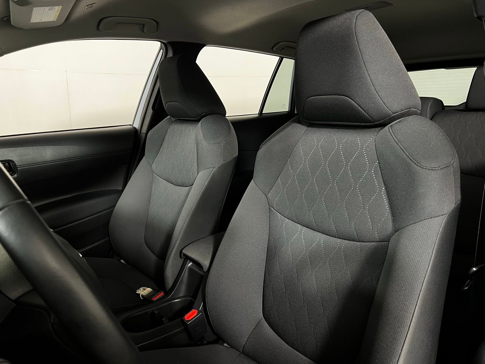 Certified 2025 Toyota Corolla Cross LE image 14