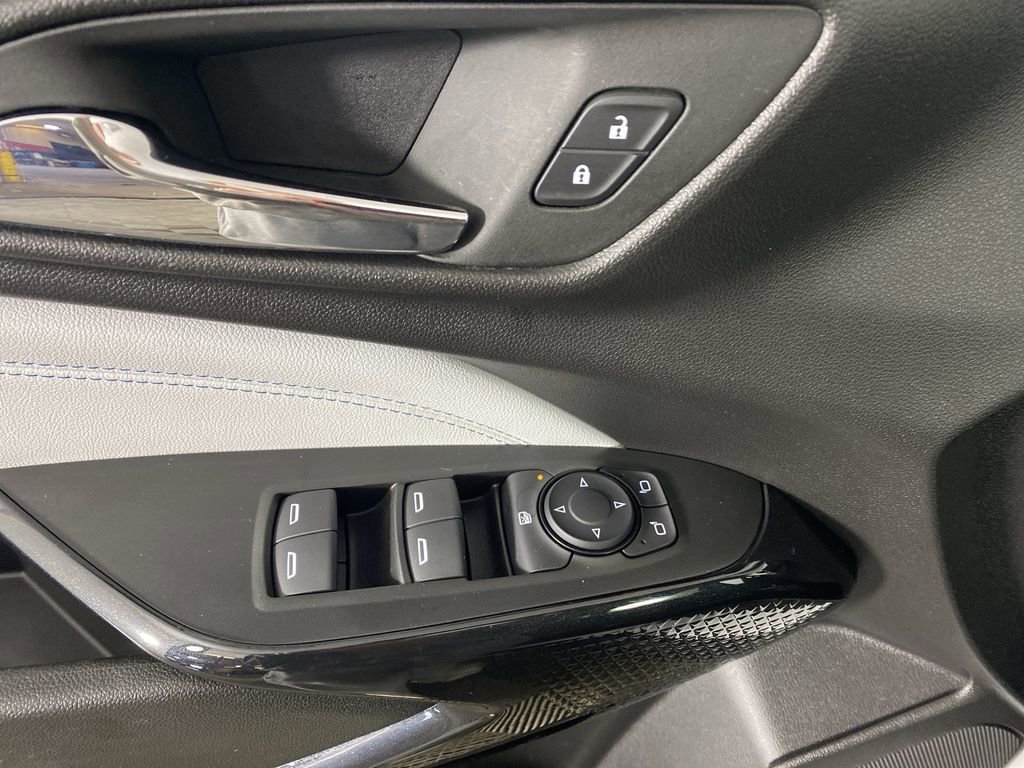 Certified 2025 Chevrolet Trax LT w/ Driver Confidence Package image 24