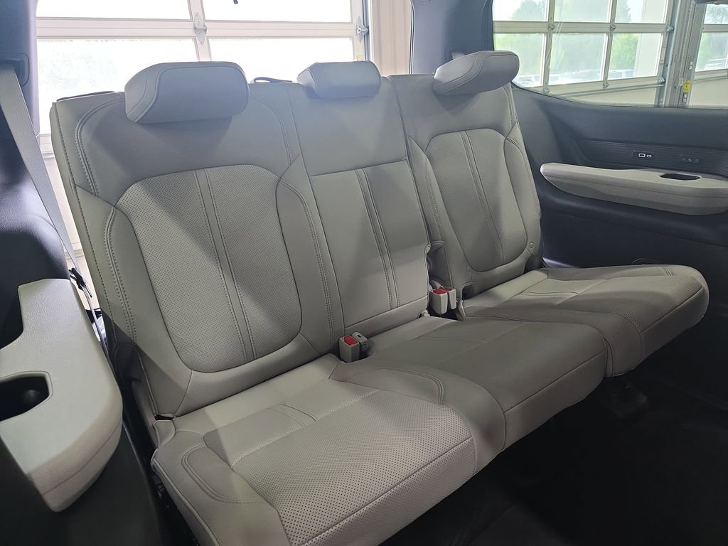 New 2026 Jeep Grand Wagoneer Limited image 13