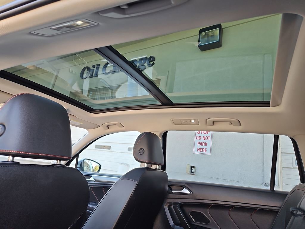 Used 2024 Volkswagen Tiguan Wolfsburg Edition image 22