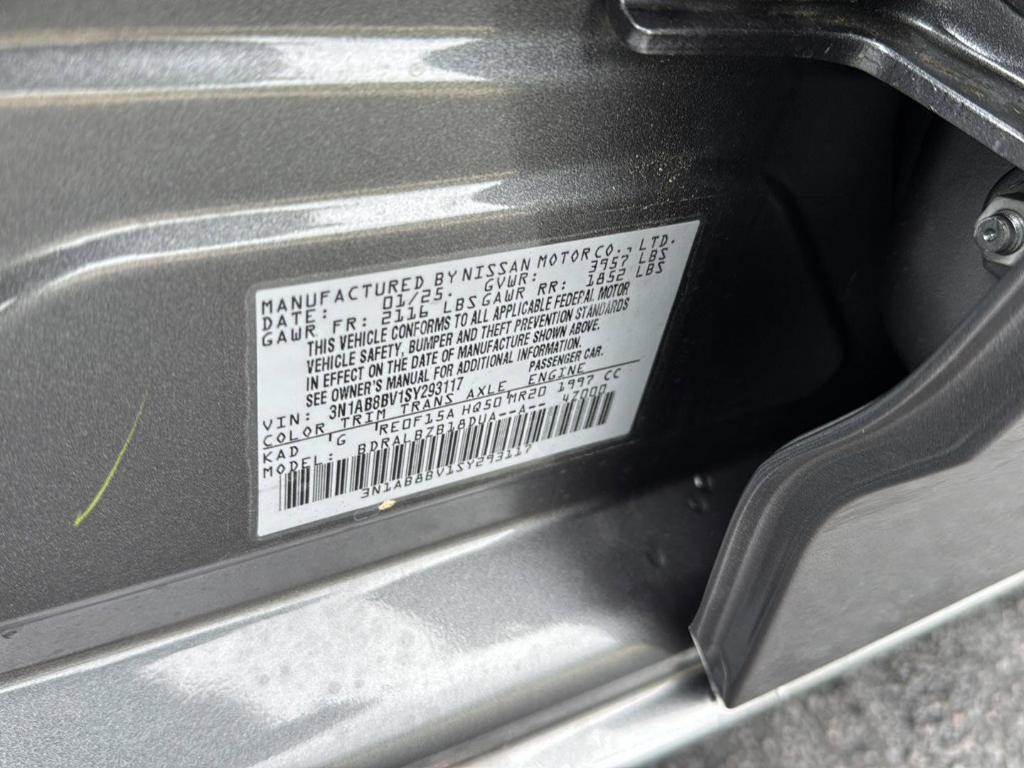 Used 2025 Nissan Sentra S image 34