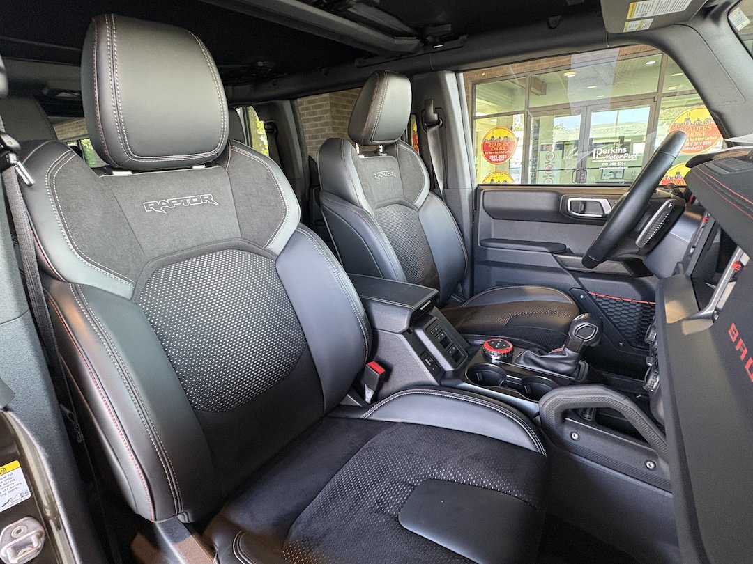 Used 2025 Ford Bronco Raptor AWD/4WD image 34