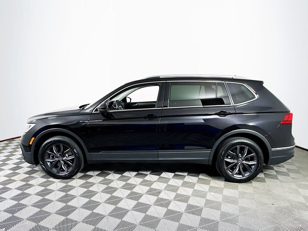 Used 2022 Volkswagen Tiguan SE AWD/4WD image 4