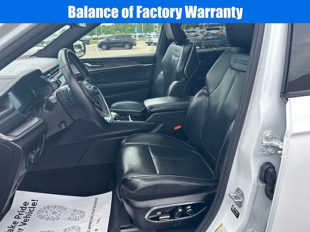 Used 2022 Jeep Grand Cherokee Overland w/ Luxury Tech Group IV image 17