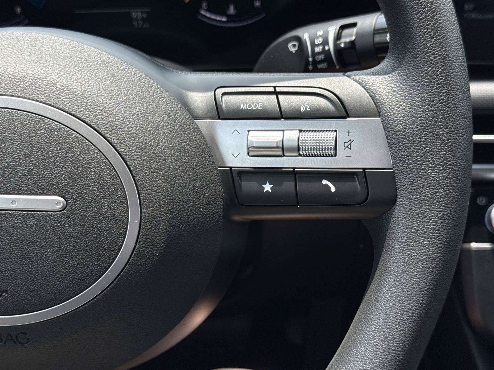 New 2026 Hyundai Santa Cruz SE AWD/4WD image 5