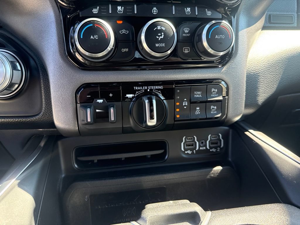 Used 2021 RAM 1500 Laramie AWD/4WD image 15