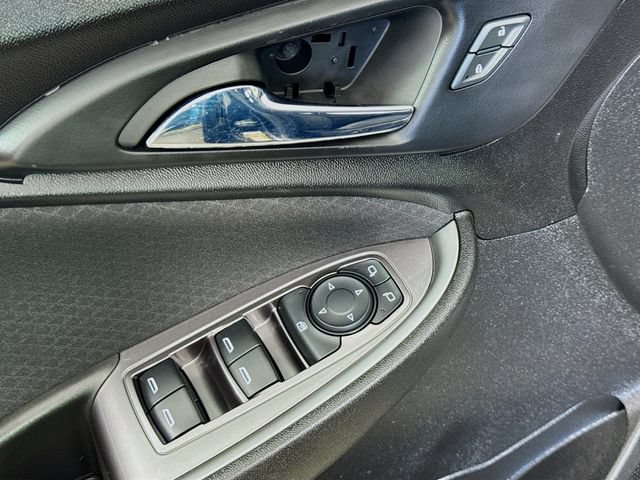 Used 2019 Chevrolet Malibu RS FWD image 19