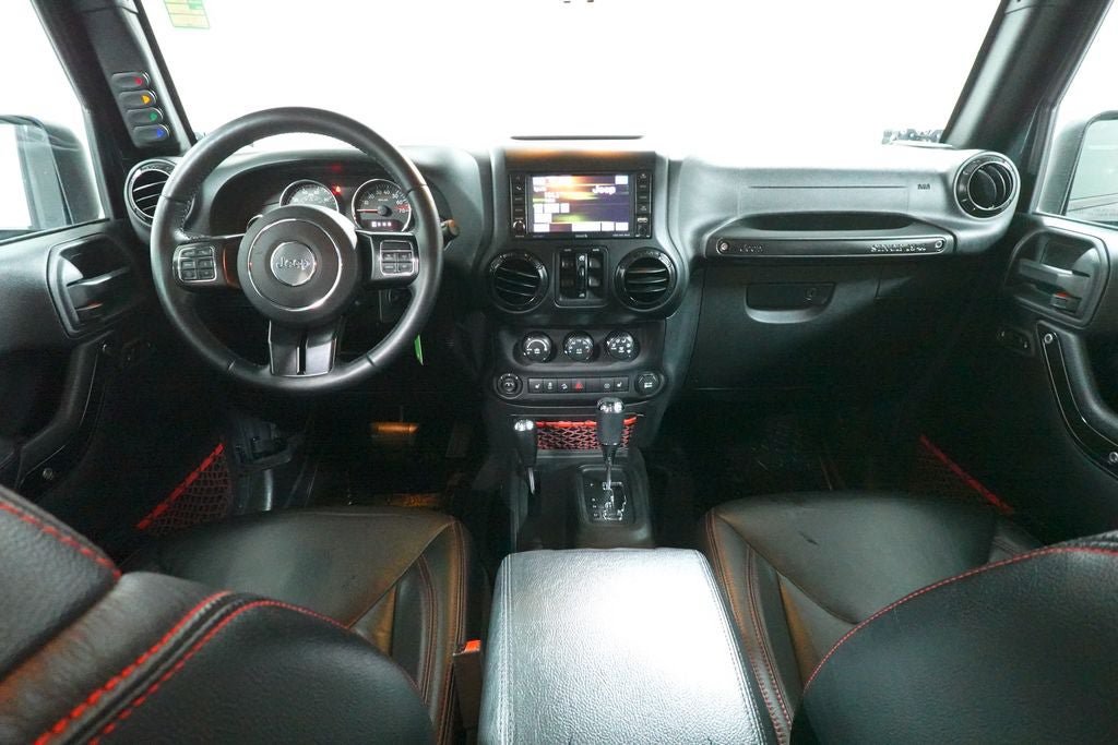 Used 2017 Jeep Wrangler Unlimited Rubicon AWD/4WD image 12