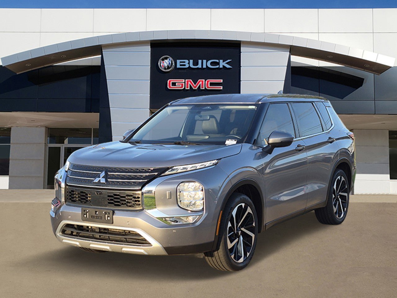 Used 2023 Mitsubishi Outlander SE AWD/4WD image 3