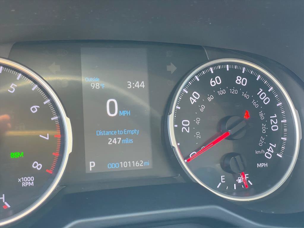 Used 2020 Toyota RAV4 XLE w/ Convenience Package AWD/4WD image 11